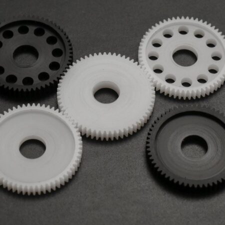 Pinions and gears for 1/32 chassis (Pastorky a převodová kola pro podvozky 1/32)